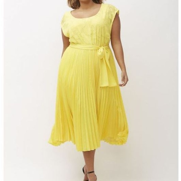 Lane Bryant Dresses & Skirts - Lane Bryant Yellow Pleated Midi Dress 26/28